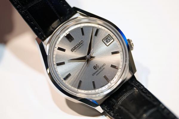 5 of the Most Amazing Dress Watches in the World