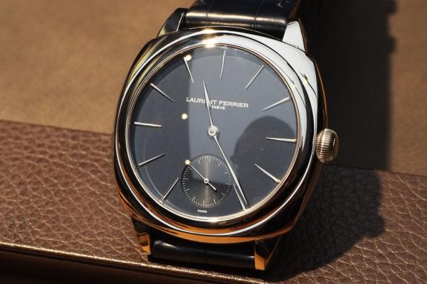 Laurent_Ferrier_Galet_Square