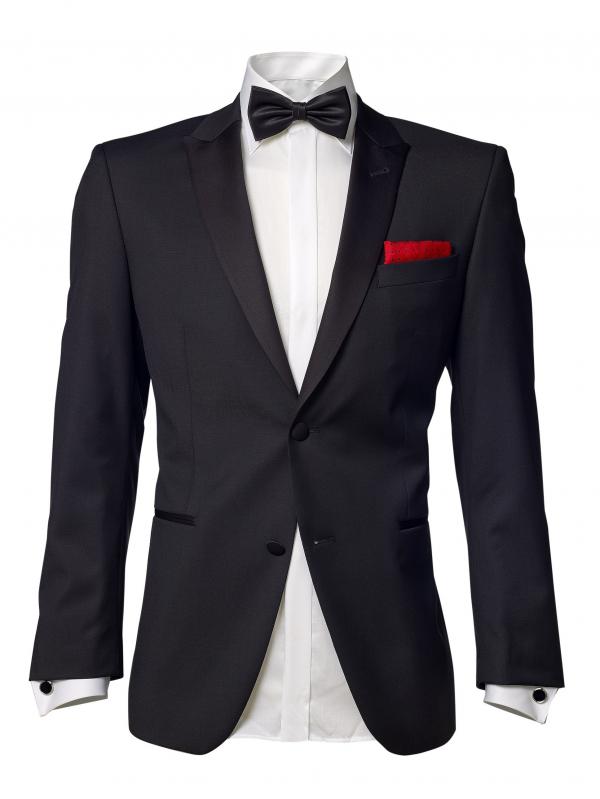 How to Pick the Best Dinner Suits
